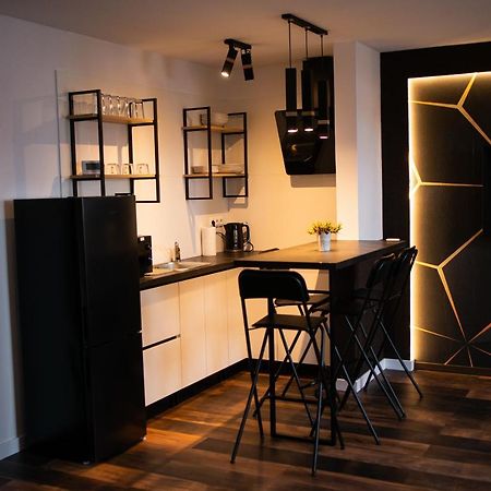 The Home Sweet Home Studio Apartment Георгени Екстериор снимка