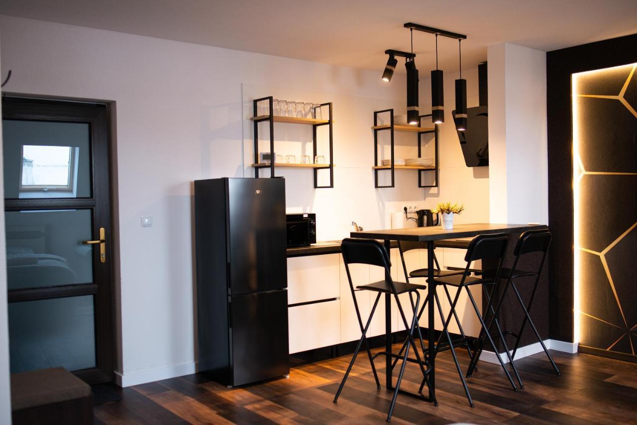 The Home Sweet Home Studio Apartment Георгени Екстериор снимка